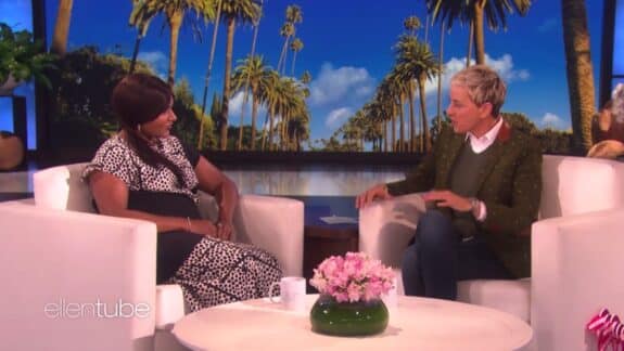 Pregnant-Mindy-Kaling-on-ellen