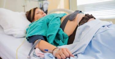 Pregnant-Woman-With-IV-and-Epidural-