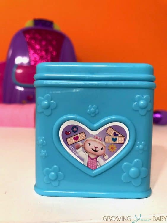 Doc McStuffins First Responders Backpack Set.- bandaid holder