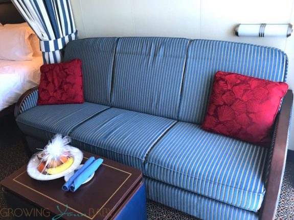Disney Dream Deluxe Oceanview with Verandah - convertible couch