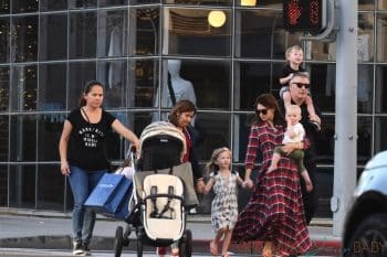 Alec Baldwin, Hilaria Baldwin, Carmen Gabriela Baldwin, Rafael Thomas Baldwin, Leonardo Angel Charle out shopping