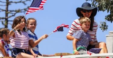 Jennifer garner celebrates 4thof july with Sam and Seraphina