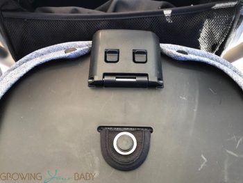 bugaboo fox - under seat adjuster to make seat flat