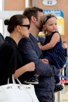 Bradley Cooper and Irina Shayk arrive with their daughter Lea in Venice