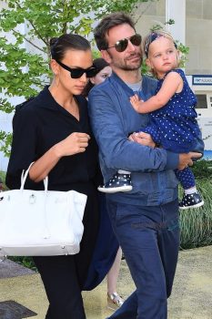 Bradley Cooper and Irina Shayk arrive with their daughter Lea in Venice