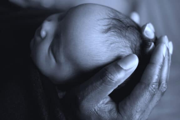 Minnesota Mom Gives Birth Prematurely On A Bus