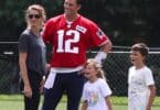 Tom Brady with wife Gisele, daughter Vivian and son Ben at practice august 3 2018 f