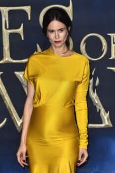 Pregnant Katherine Waterston At Fantastic Beasts The Crimes of Grindelwald UK Premiere