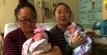 Twin Sisters Give Birth A Hour Apart