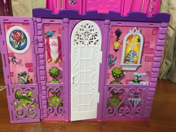 Disney Princess' Pop-Up Palace - front door