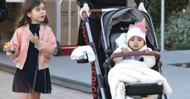 Khloe Kardashian starts off her Saturday with a trip to the Farmers Market with baby True Thompson f