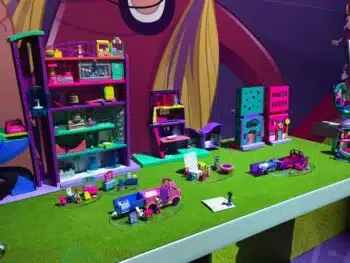 2019 Polly Pocket Pollyville