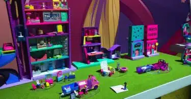 2019 Polly Pocket Pollyville