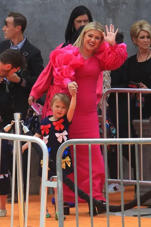 Kelly Clarkson with daughter River Rose at Ugly dolls premiere
