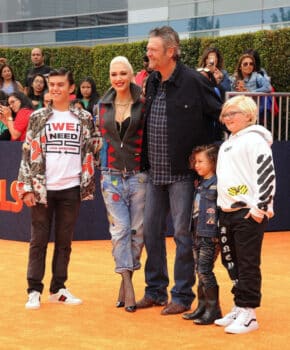 Kingston Rossdale, Gwen Stefani, Blake Shelton, Apollo Bowie Flynn Rossdale,Zuma Nesta Rock Rossdale