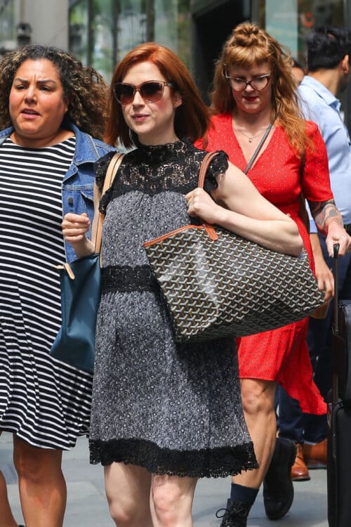 Mama-to-be Ellie Kemper Steps Out in NYC
