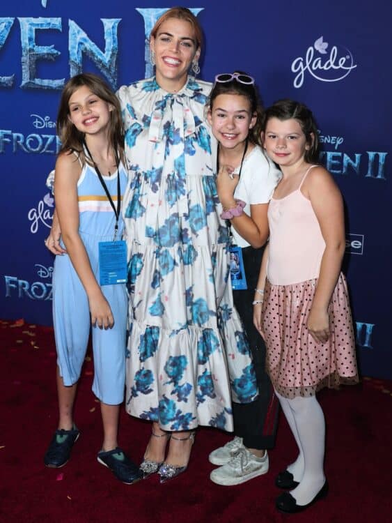 Busy Philipps with her daughters Cricket and Birdie at Frozen 2 premiere