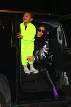 Kim Kardashian arrives at Ritz hotel with son Saint december 21st 2019
