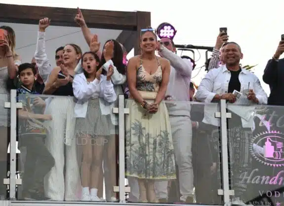 Jennifer Lopez, Alex Rodriguez and the kids attend the 2020 Pegasus World Cup Championship