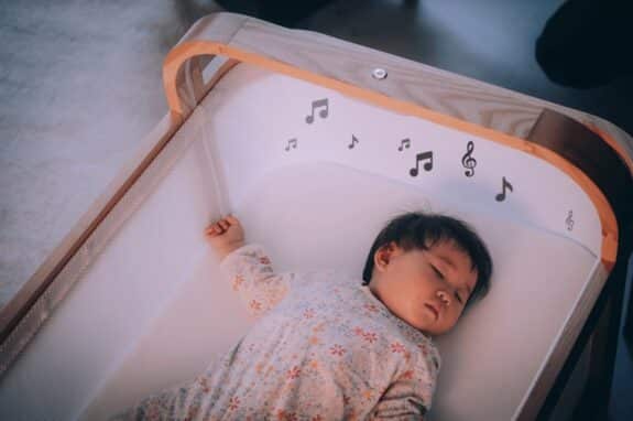 Cradlewise Smart Crib - music