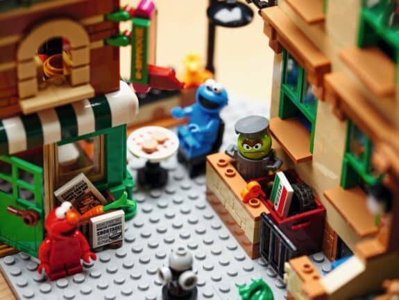 123 Sesame Street LEGO Set - hoopers