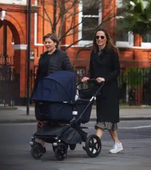 Pippa Middleton steps out with her daughter