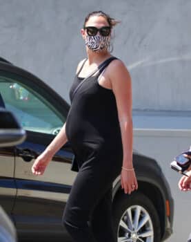 Pregnant Gal Gadot shows off her baby bump while having lunch with friends in LA
