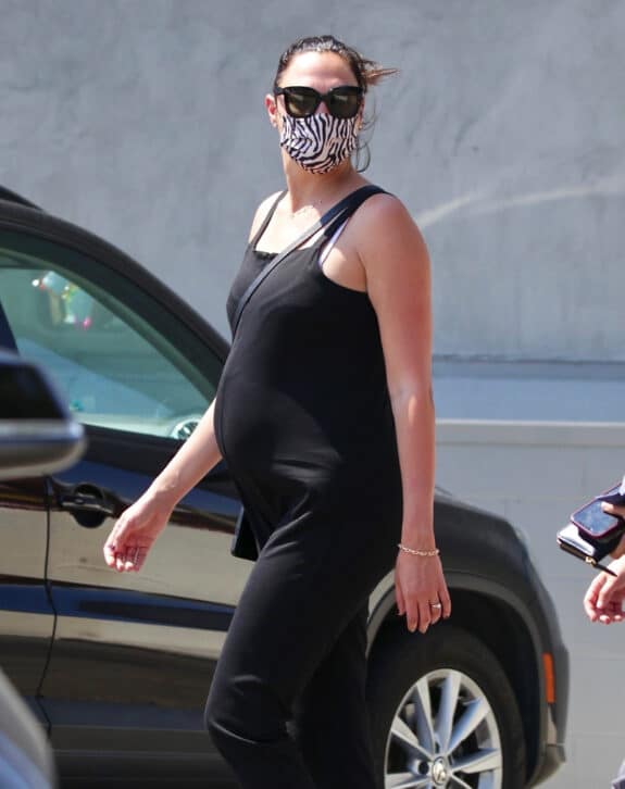 Pregnant Gal Gadot shows off her baby bump while having lunch with friends in LA