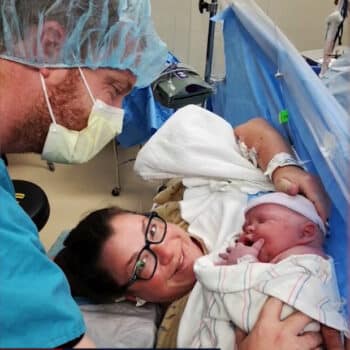 Newborn Finnley Patonai weighs 14lbs 1oz with mom cary