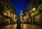 Christmas in The Wizarding World of Harry Potter universal orlando