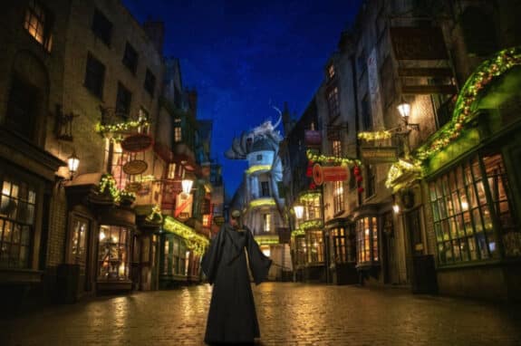 Christmas in The Wizarding World of Harry Potter universal orlando