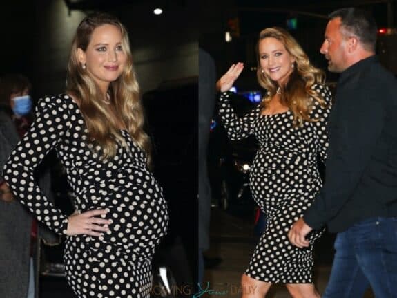 pregnant jennifer lawrence movie premiere