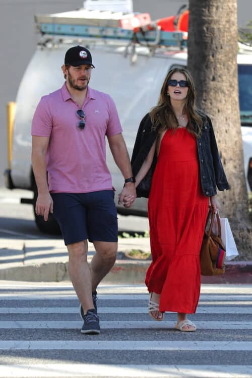 Chris Pratt and A pregnant Katherine Schwarzenegger have a Valentine's Day lunch in LA
