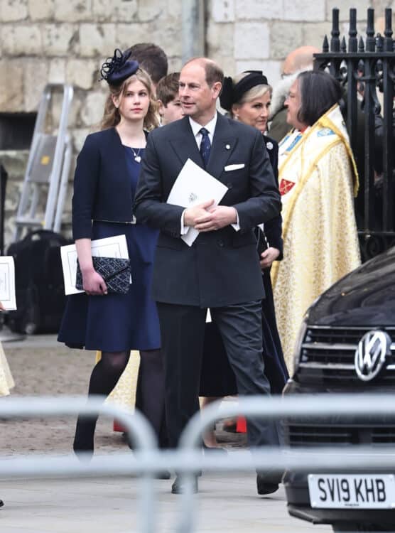 Lady Louise Windsor at westminster abbey - Growing Your Baby