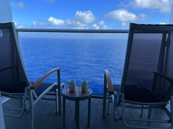 Wonder of The Seas - 3D Balcony Cabin Video Tour balcony