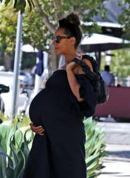 A very pregnant Leona Lewis visits a clinic