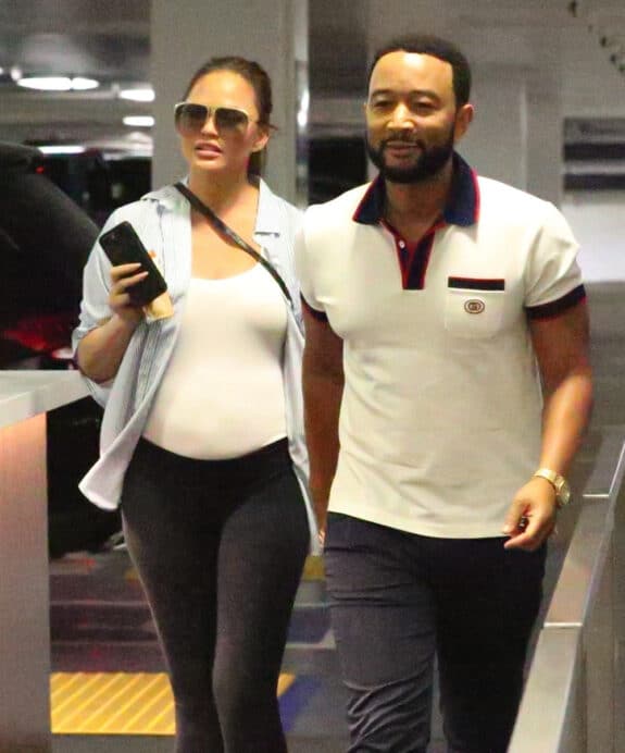 Pregnant Chrissy Teigen and John Legend run errands together