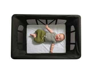 4moms Breeze Plus Portable Playard with Removable Bassinet