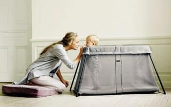 BabyBjorn Travel Crib Light