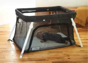 Lotus Travel Crib