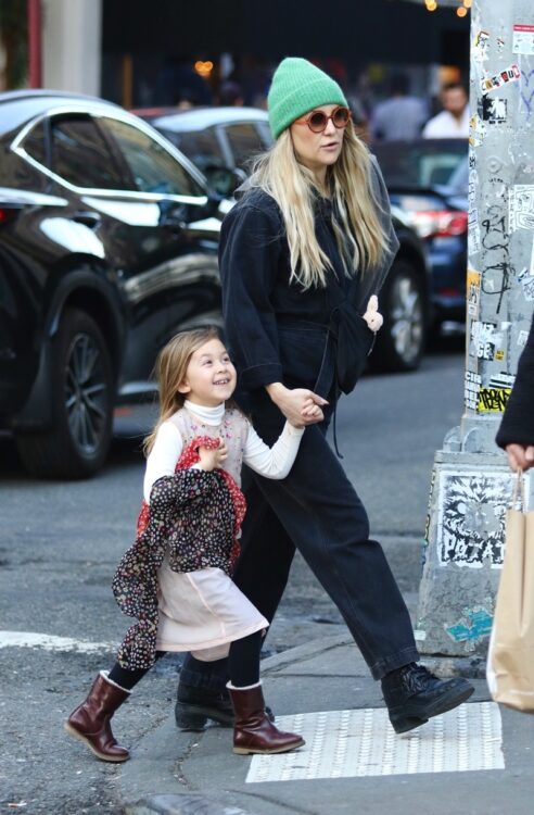 Kate Hudson out with daughter Rani in NYC