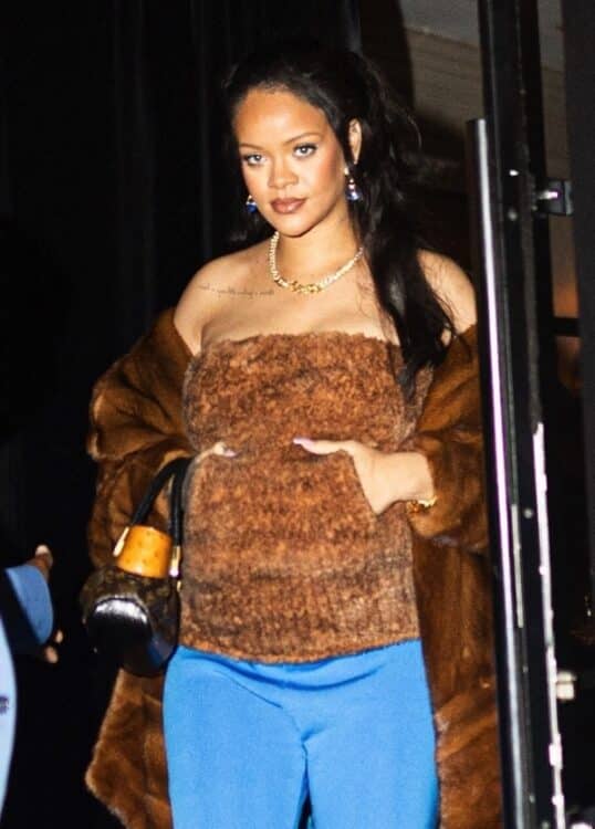 A pregnant Rihanna Spotted Leaving Bulgari Hotel