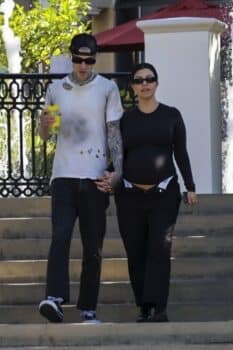 pregnant Kourtney Kardashian and Travis Barker go for Calabasas coffee run