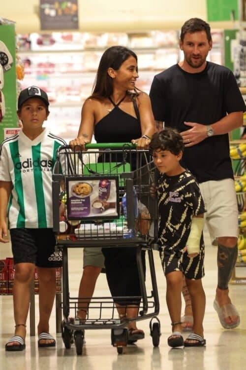 Lionel and Antonela Messi go grocery shopping with their children at Publix Super Market in Palm Beach