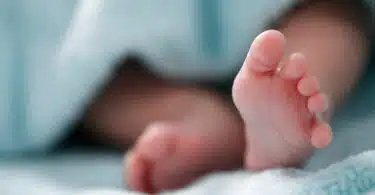 newborn baby feet