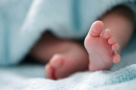 newborn baby feet