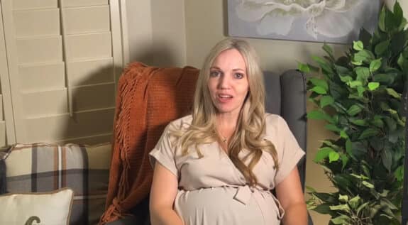 YouTube Mom 'Real Mom Real Solutions' Announces She Pregnant With 17th Child