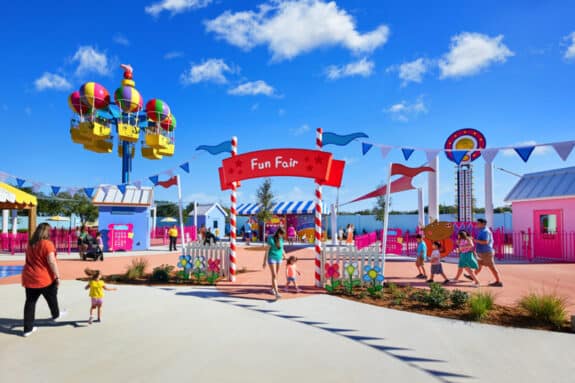 Fun Fair Peppa Pig Theme Park