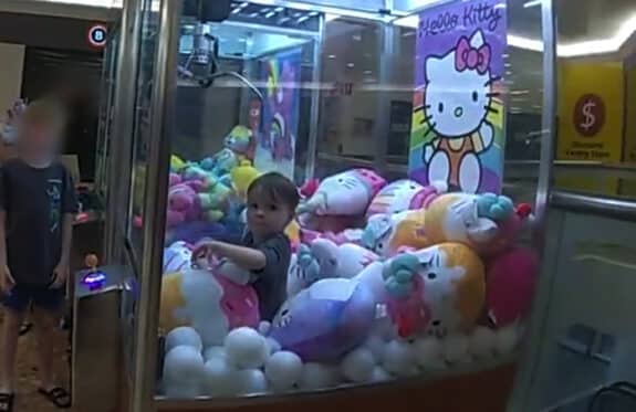 3-Year-Old Boy Gets Stuck in Hello Kitty Claw Machine australia