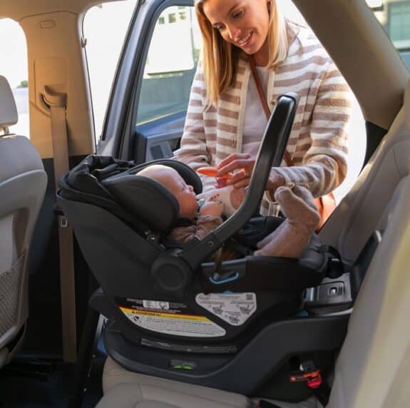 Uppababy Aria lightweight infant seat - installed